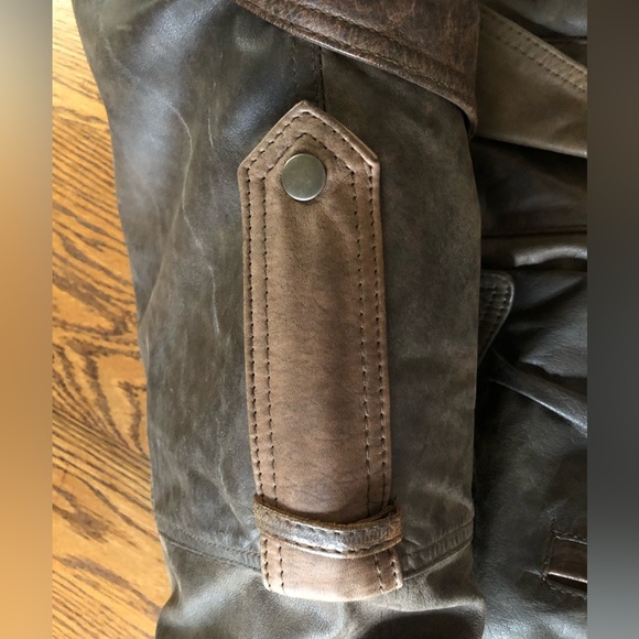 Adventure Bound 100% Leather Bomber Jacket, Small Oversized - Brown - Picture 6 of 9